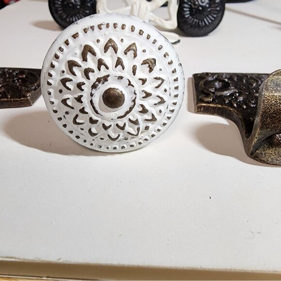 Bundle If Drawer Pulls 9 - Picture 3 of 9